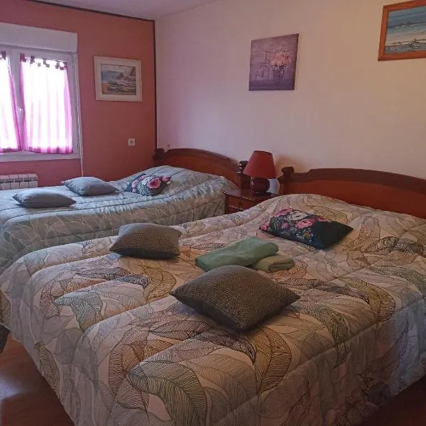 Les Chambres Du Rochereuil, hotel em Bédée
