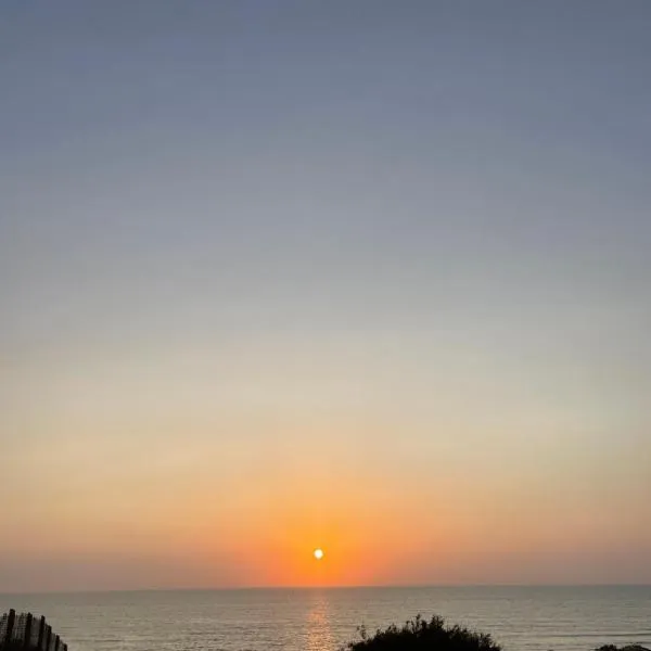 appartement confortable avec vue mer Entre Nature et océan à Sidi Rbat, hotel in Sidi Rbat