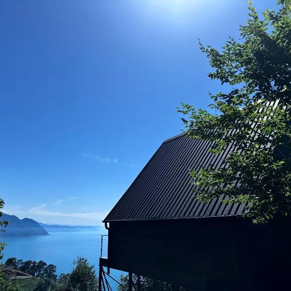 Cottage KOLKHA, hôtel à Sarpi