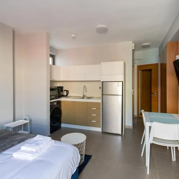 Odeio UpTown urban stay studio, hôtel à Patras