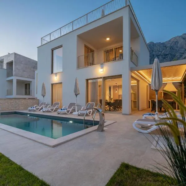 NEW! Villa Adore Makarska, hotel in Makarska
