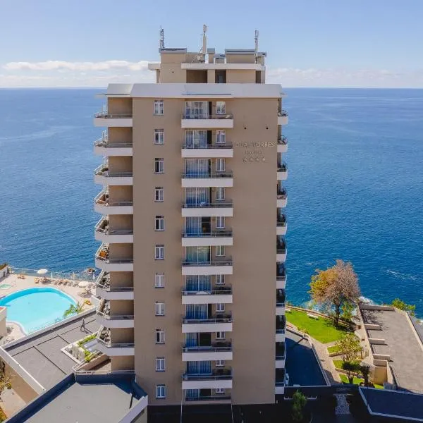 Duas Torres Hotel, hotel in Funchal