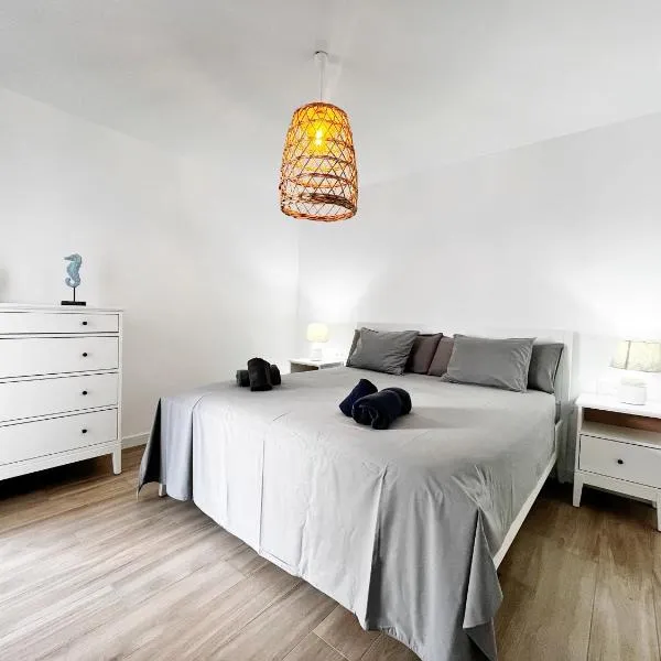 FTV Holidays Homes - Home with You, hotel v destinaci Villaverde
