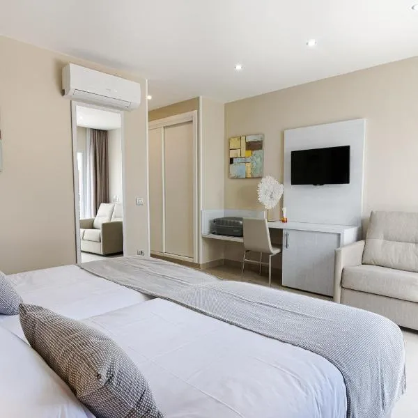 Sanom beach Resort by youRoom Only Adults, hotel v destinácii Maspalomas
