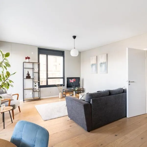 Basel-Tram 8-Tristate-Bridge-Riverview, hotel v destinaci Huningue