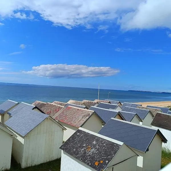 La Terrasse, Duplex Front de mer، فندق في كارّوليس