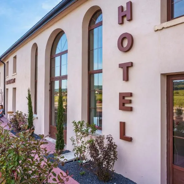 Hôtel Le Clos des Arts, hotel di Gevrey-Chambertin