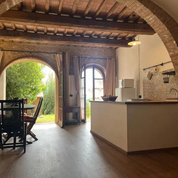 Casa Rasenna, hotel in Guardistallo