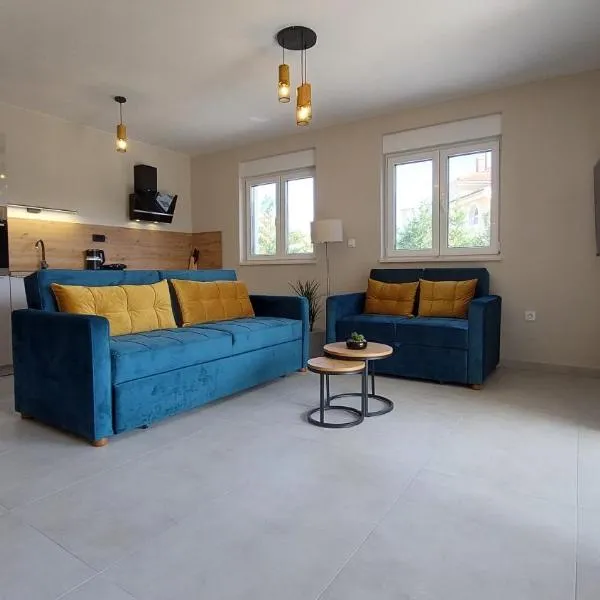 Apartman Katarina, hotel in Brodarica