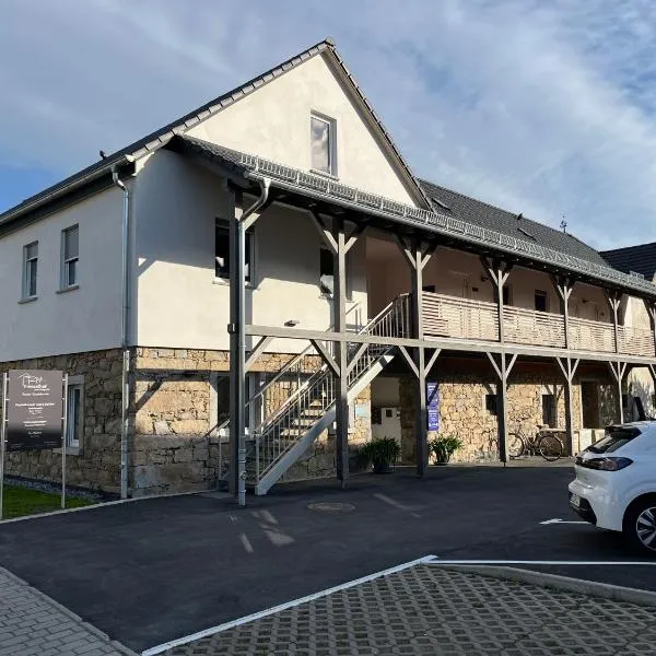 Ferienwohnungen FRENZELHOF ZUM KONJECHT, hotel v destinaci Ralbitz