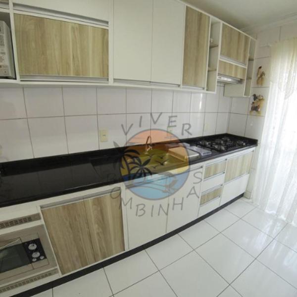 Apartamento Zona Central da Praia com 03 Dormitórios - Foto 3