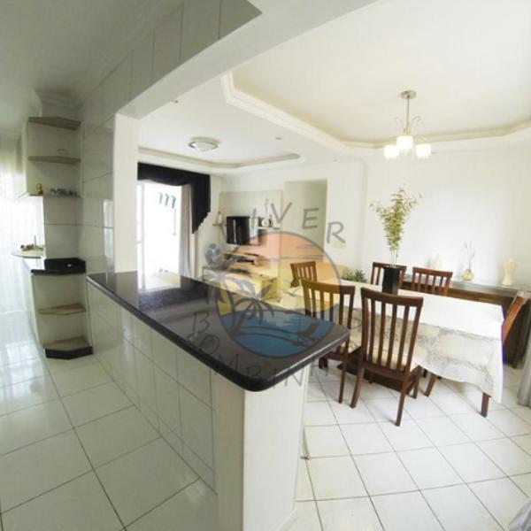 Apartamento Zona Central da Praia com 03 Dormitórios - Foto 4