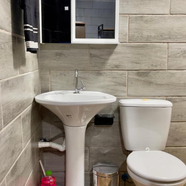 Quarto Para Dormir Próximo do Aeroporto Gru POUSO RÁPIDO - Foto 3