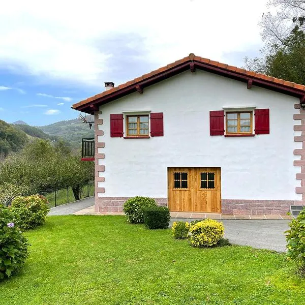 Larrapil, отель в городе Эчалар