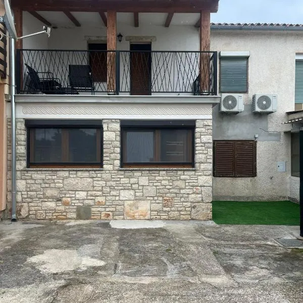 Apartman Luce, hotel in Šišan