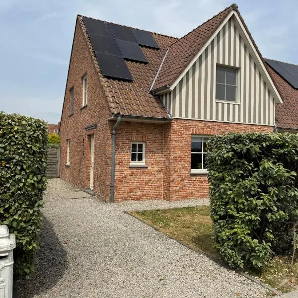 Key Corner, Holiday home, hotel en De Haan