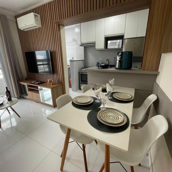 Apartamento Moderno com Varanda Gourmet e Wi-Fi Rápido Vila Caiçara Praia Grande - Foto 4