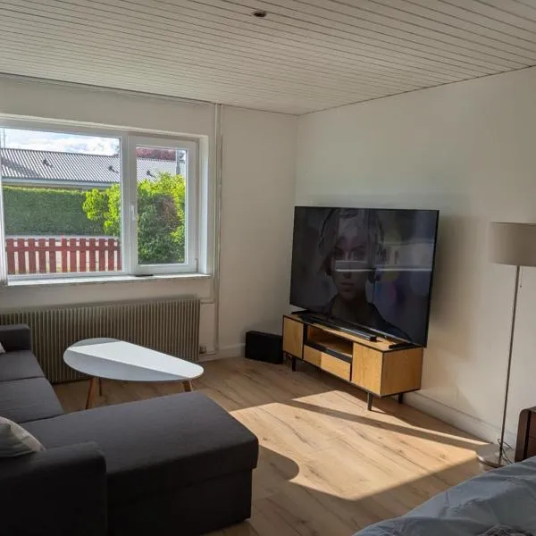 Pet-Friendly Apartment 2 60m2 - close to Femern & Puttgarden & Lalandia & Knuthenborg, hotell sihtkohas Holeby