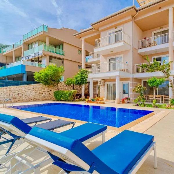 Stunning Modern Duplex Apartment in Central Kalkan, hótel í Kas