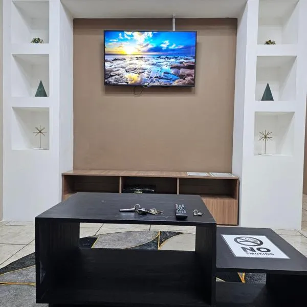 The Layover - 6 Mins from the Airport, Equipped for Long Stays, hotel in Piarco