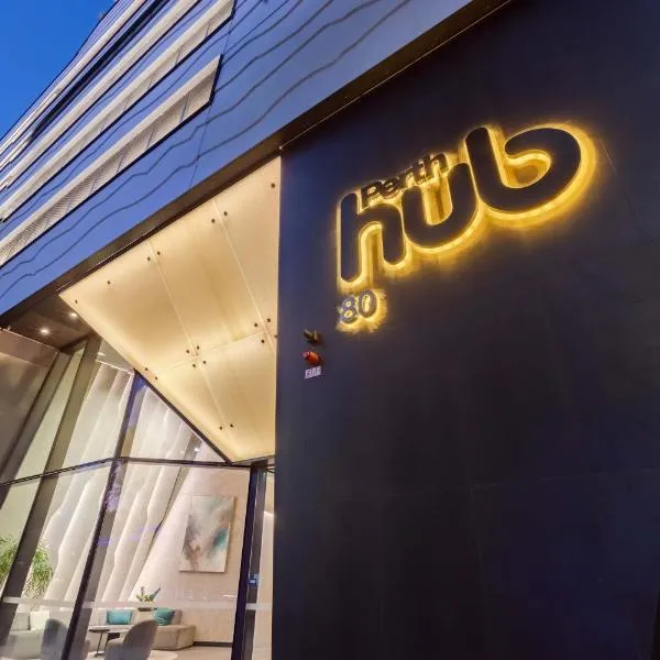 Luxury Perth Hub Walk to RAC Arena & City, hotel in Perth