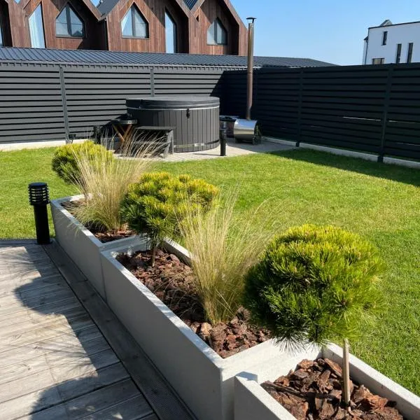 Sea Green House, hotel in Monciškės