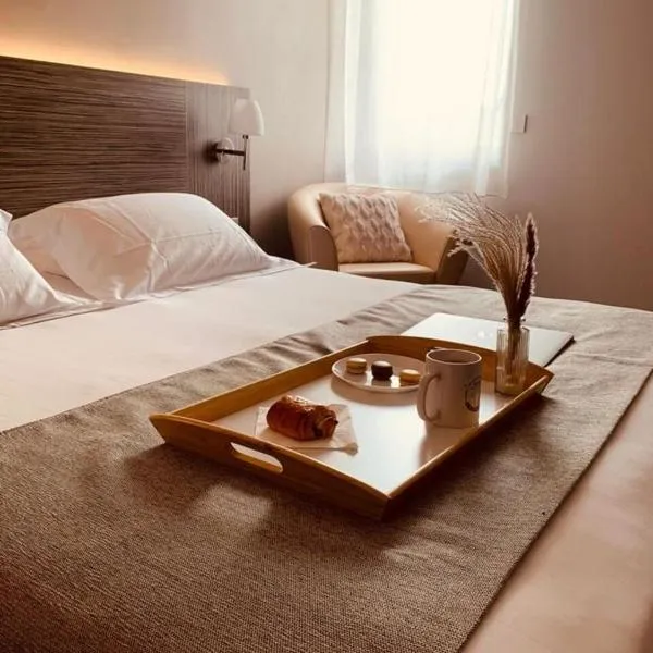 Kyriad Saint Chély d'Apcher - Aire de la Lozère, hotel v destinaci Albaret-Sainte-Marie