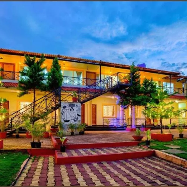 Maya resort, hotel en Jāmb