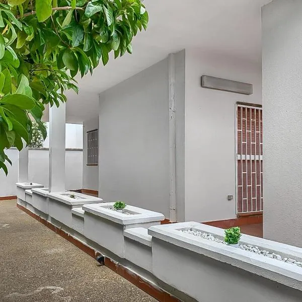 Villa Rachele, hotel v destinaci Torre Lapillo