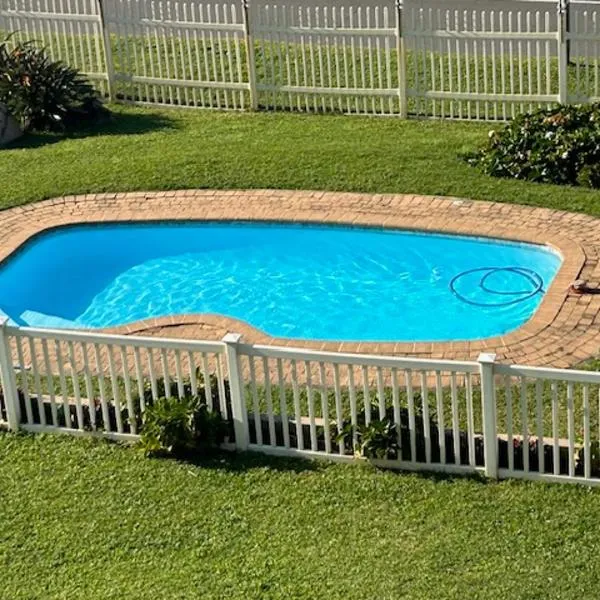 C FRONT Unit 8, hotel in Margate