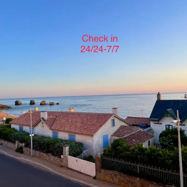 Superbe duplex accès et vue mer, garage, linge fourni, hotel v destinácii Saint-Hilaire-de-Riez