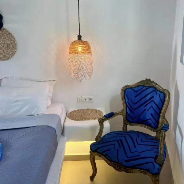 Rembelos Santorini, hotel em Perissa
