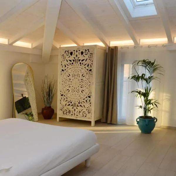 ROOMS,REGGIO AFFITTACAMERE con Bagno Privato, TV, Clima , Wi-Fi, hotel v destinaci Reggio Emilia