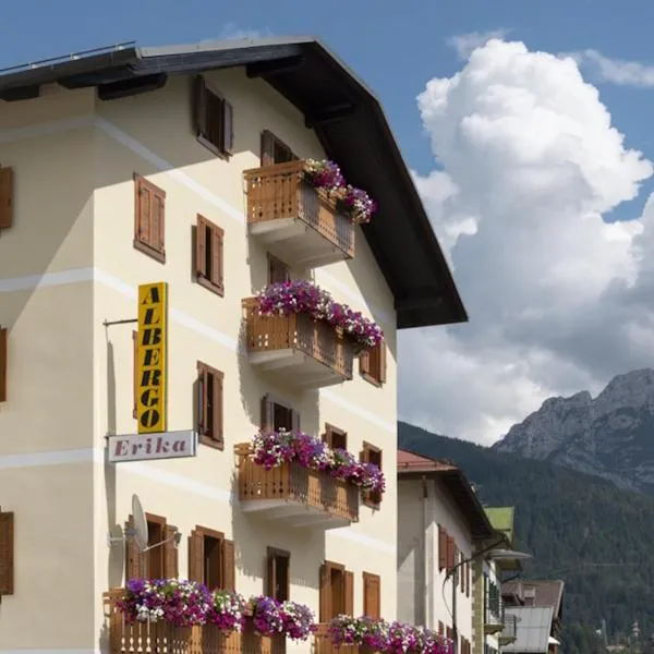 Hotel Erika, hotel em Auronzo di Cadore