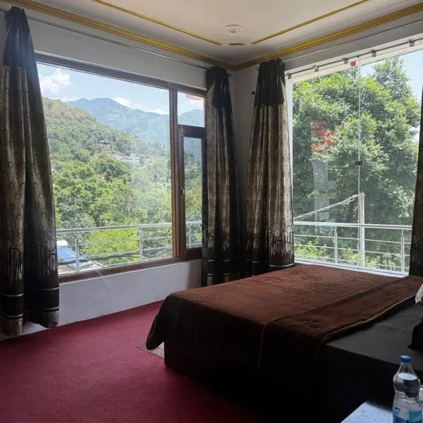 Shiva Cafe and Stays, hotel v destinaci Bir