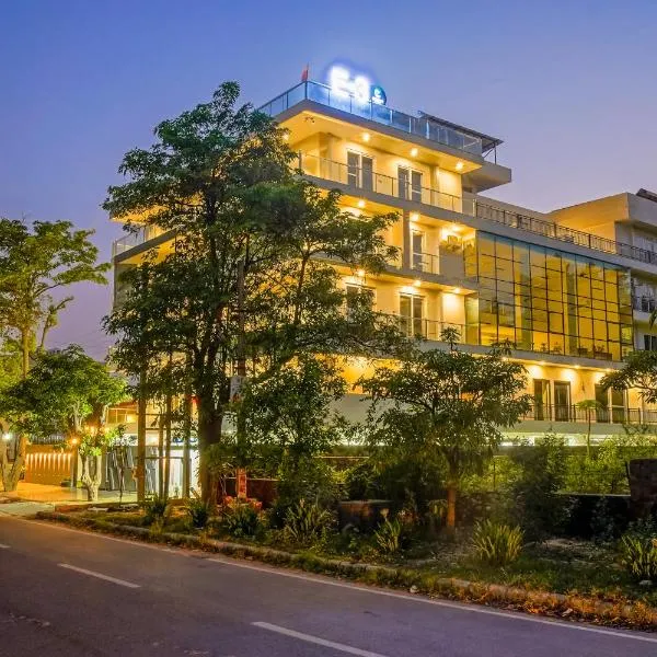 Hotel urban oasis Near Huda & Millennium City Centre Metro station I Gurgaon, hotel v destinaci Gurgáon