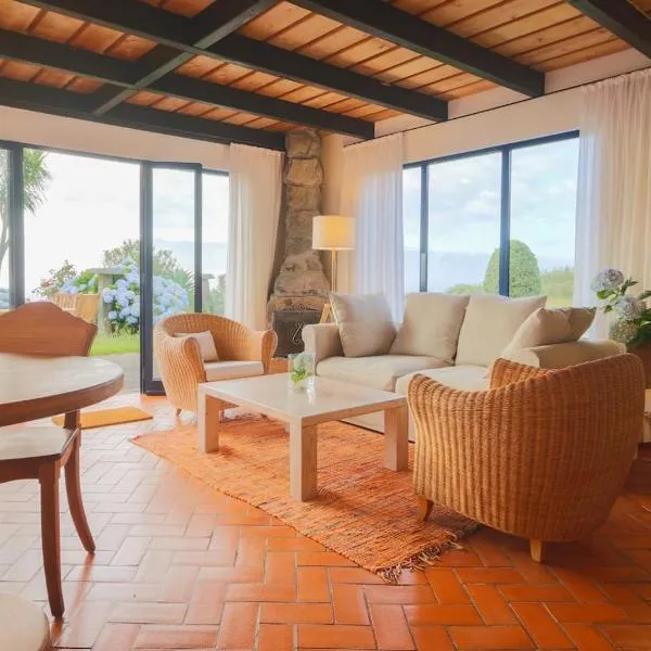 Green OceanView Relaxing Cottage, hotel in Mosteiros