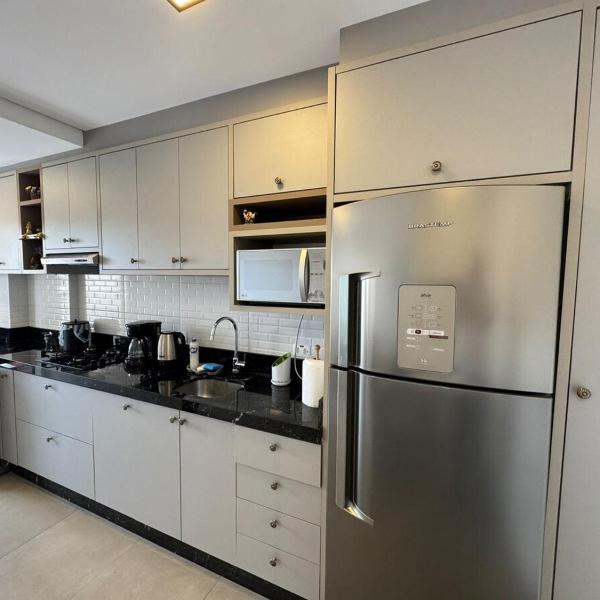 Apartamento novo no centro de Foz, residencial Miró