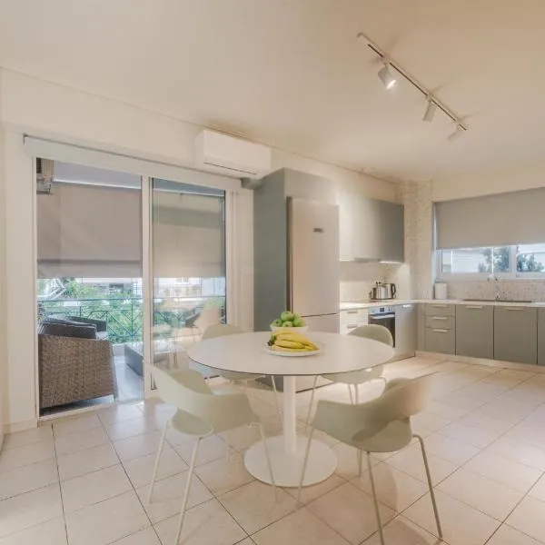 Pnoè luxury apartment, hotel in Kalamata