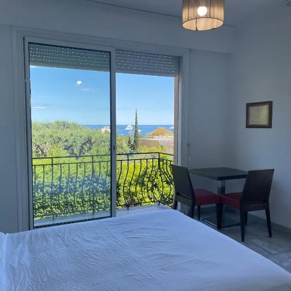 Villa vue mer Beaulieu, hotel in Beaulieu-sur-Mer