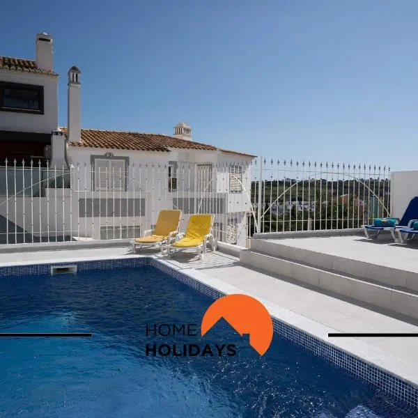 #248 Villa Loureira 54 by Home Holidays, hotel di Albufeira