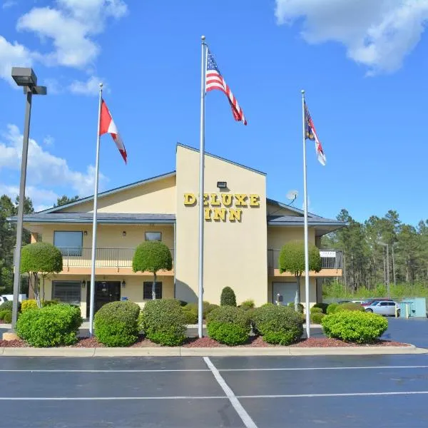 Deluxe Inn - Fayetteville I-95, hotel en Judson