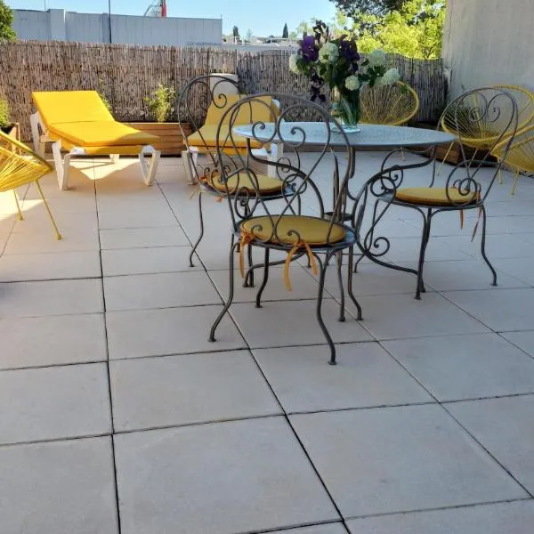 "La petite Reine" vélo et charme provençal, hotel in Cavaillon