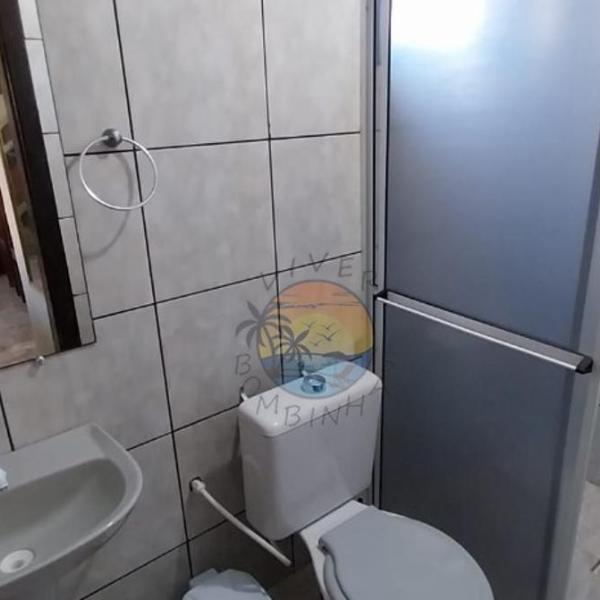 Ampla Casa na zona central da praia e comércio com 03 dormitórios - Foto 3