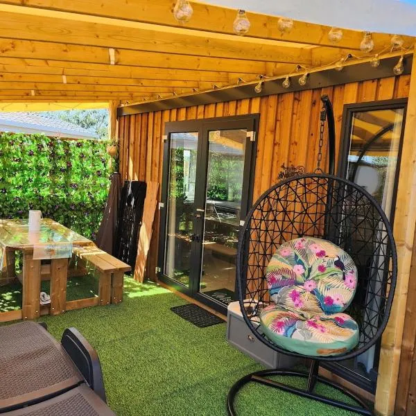 Cottage dans un camping 4 étoiles – hotel w mieście La Teste-de-Buch