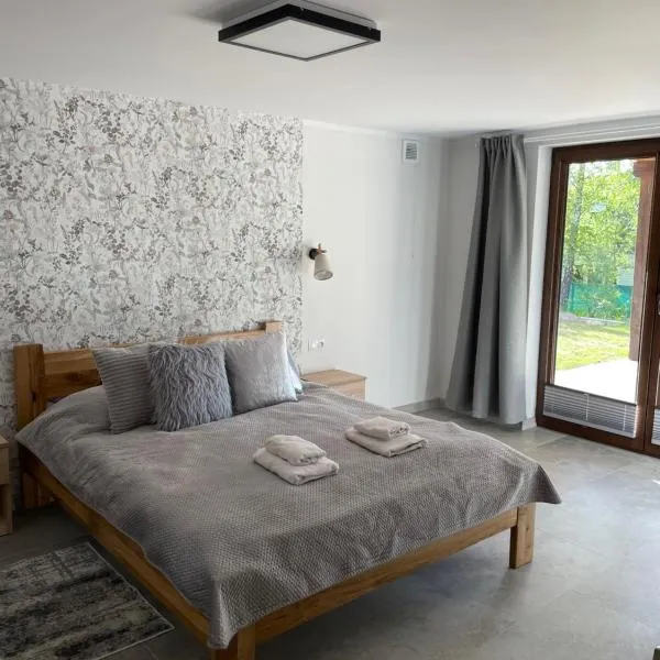 Apartament Malinowe Wzgórze, hotel v destinácii Krzeszna