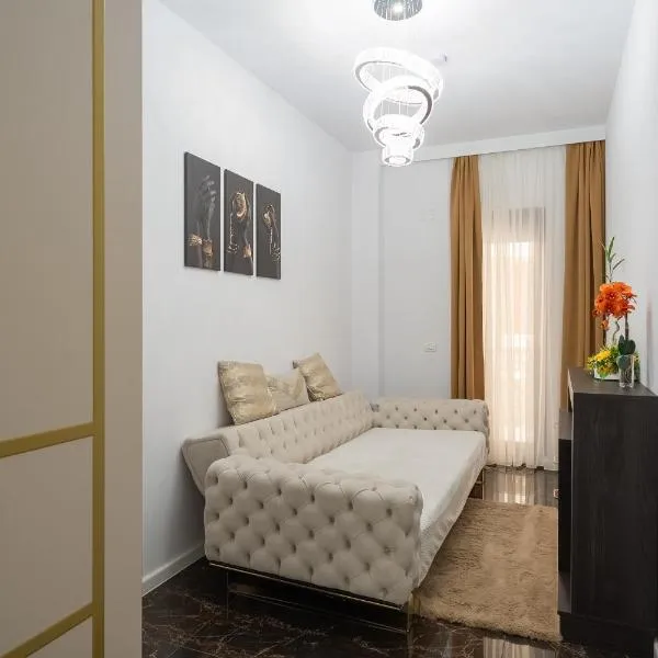 Adela & Robert Home cu piscină și parcare privată, hotel in Giroc