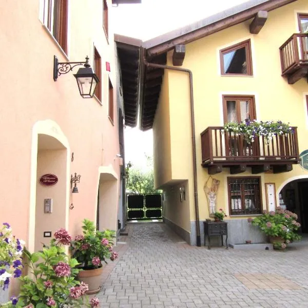 Affittacamere Al Cantoun, hotel v destinaci Chiomonte
