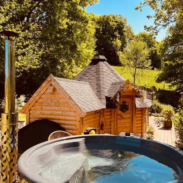 Cabane, Kota Désiré, hotel in Saint Die