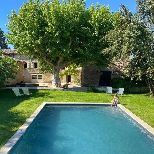 Le 270 Jungle, hotel in Grane